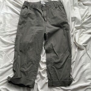 Calvin Klein khaki cargo pants cuffed / cropped sz 8